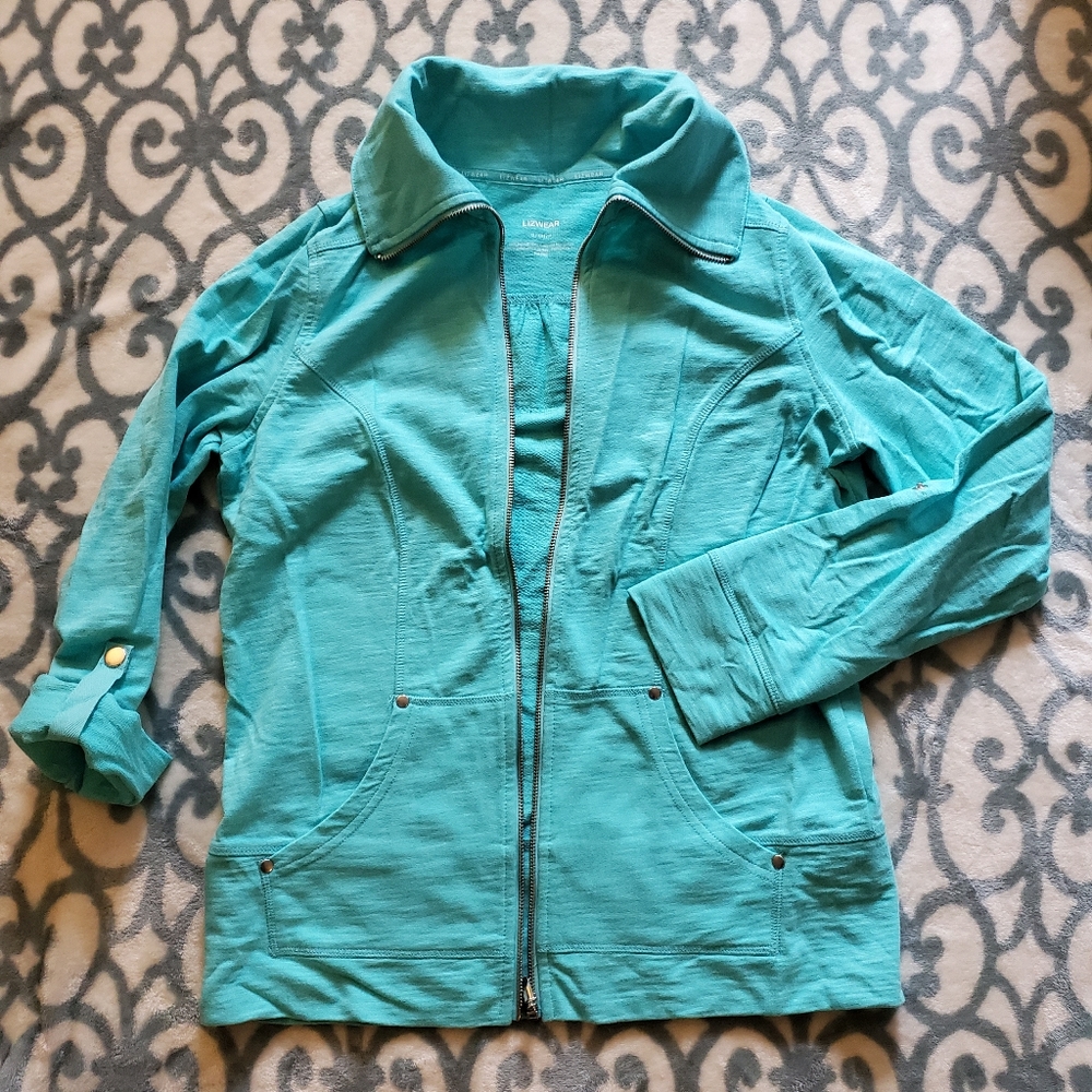 Zip up aweatshirt